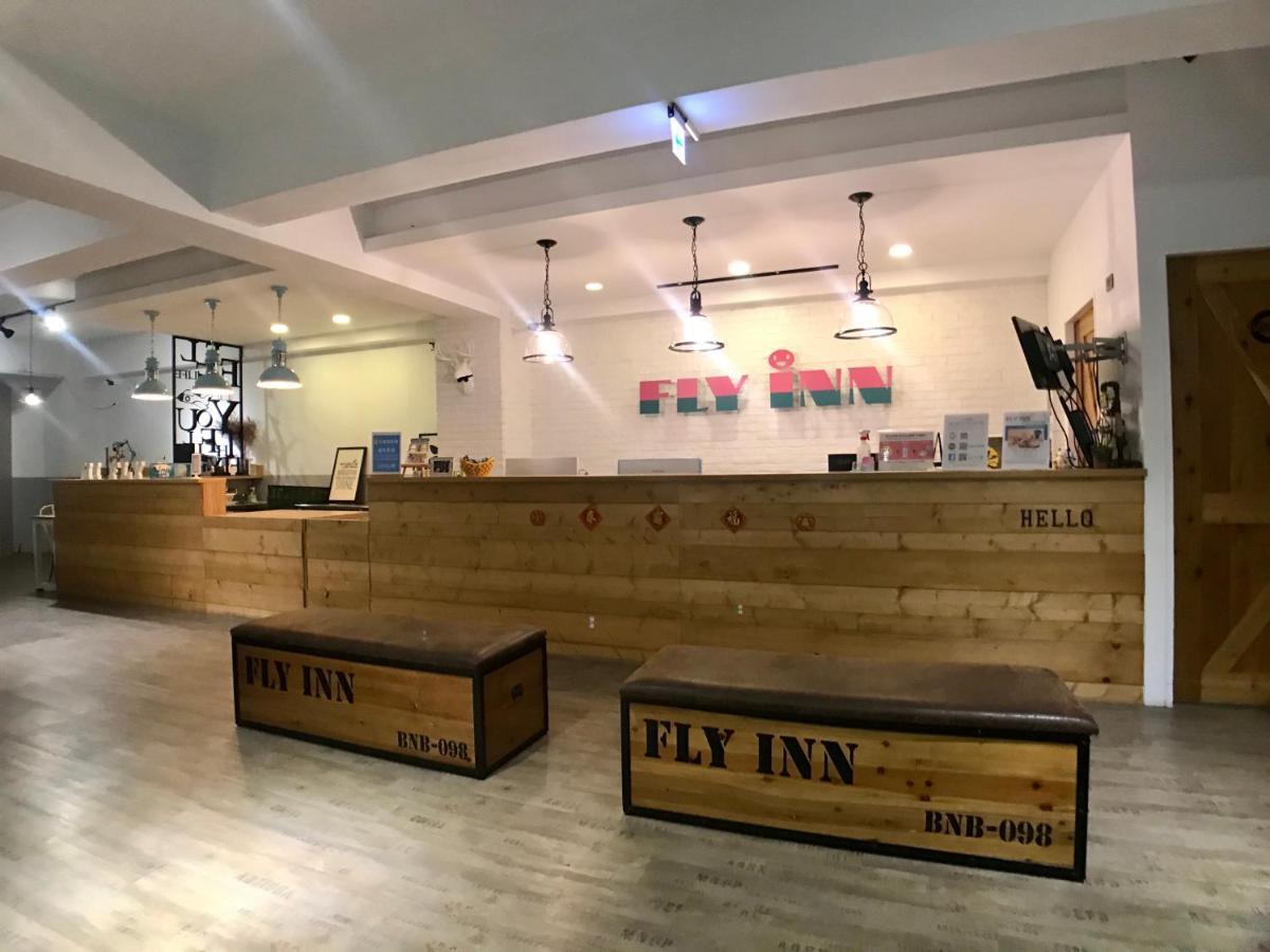 Flyinn Hostel Kaohsiung Dış mekan fotoğraf