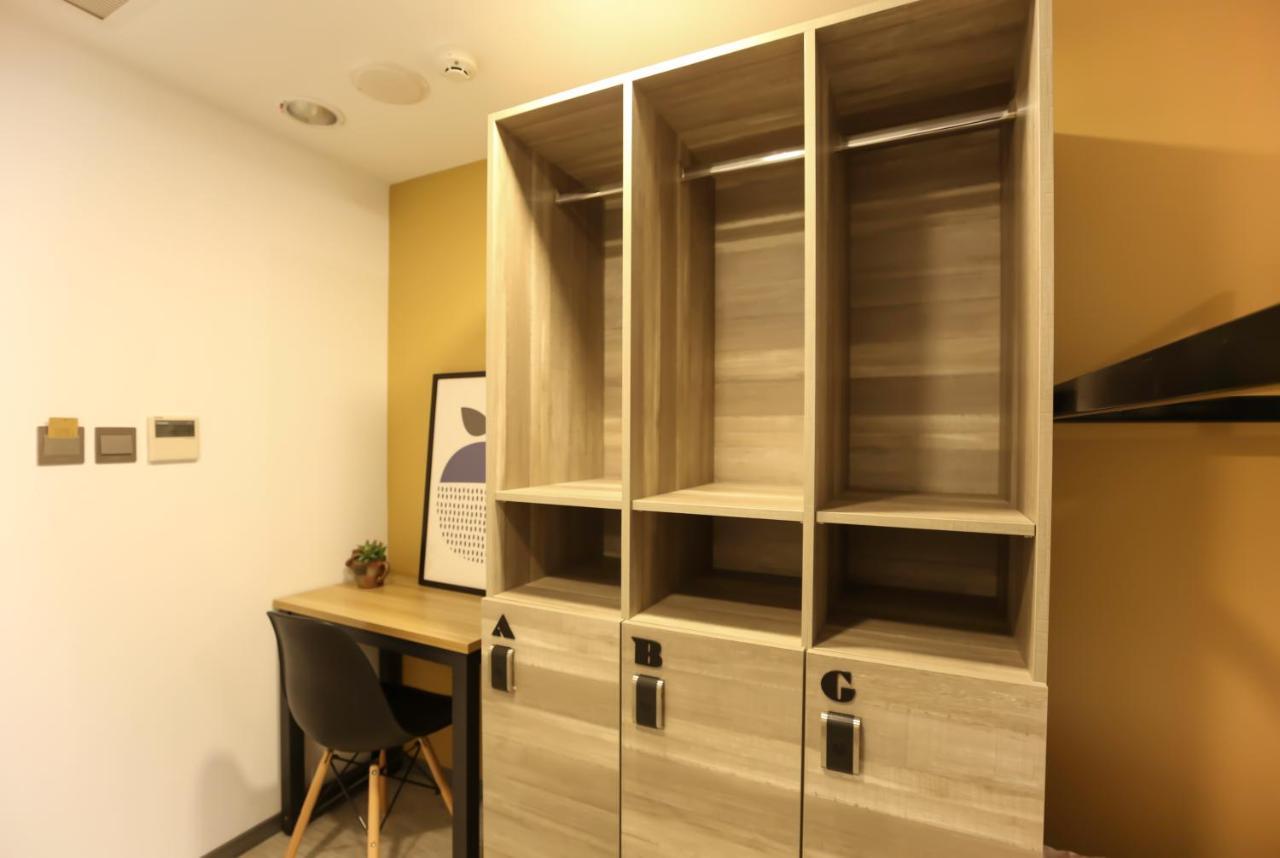 Flyinn Hostel Kaohsiung Dış mekan fotoğraf