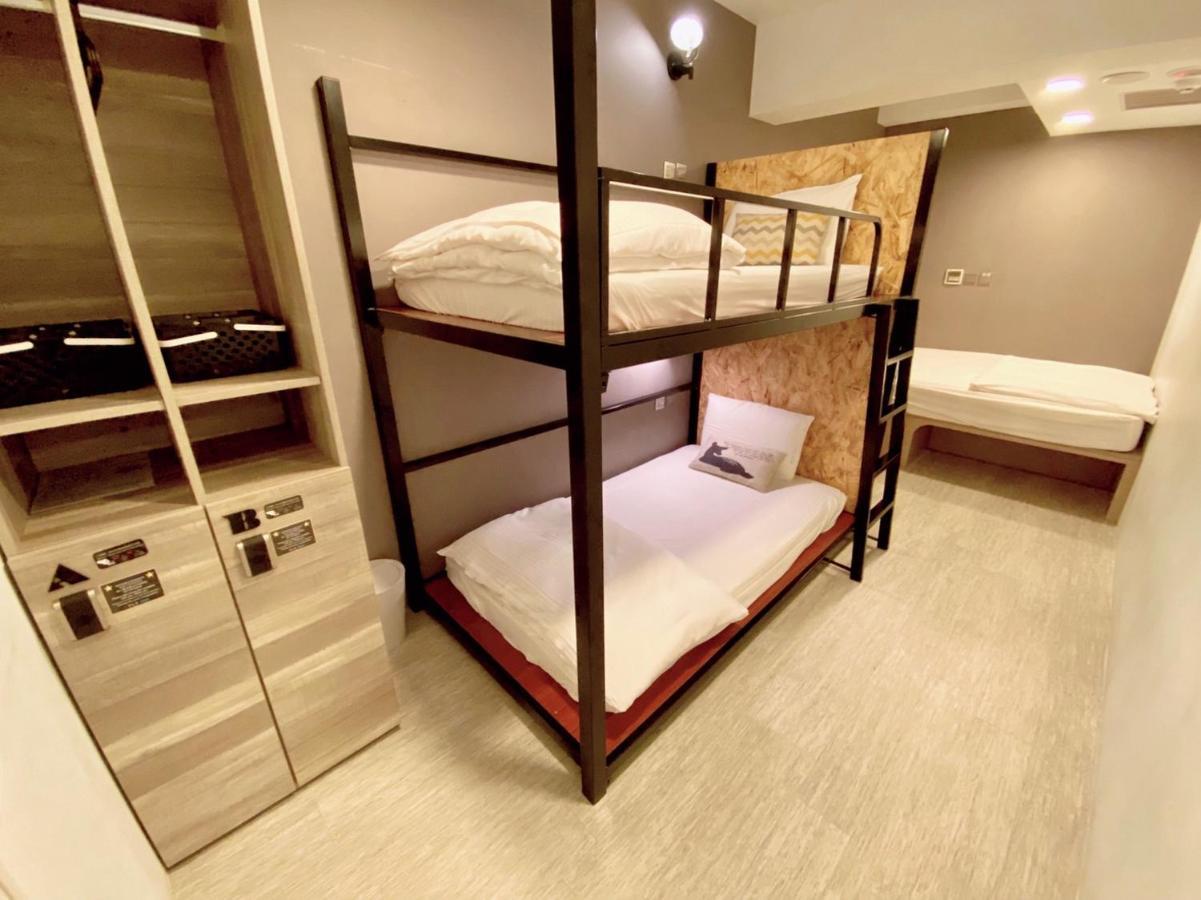 Flyinn Hostel Kaohsiung Dış mekan fotoğraf