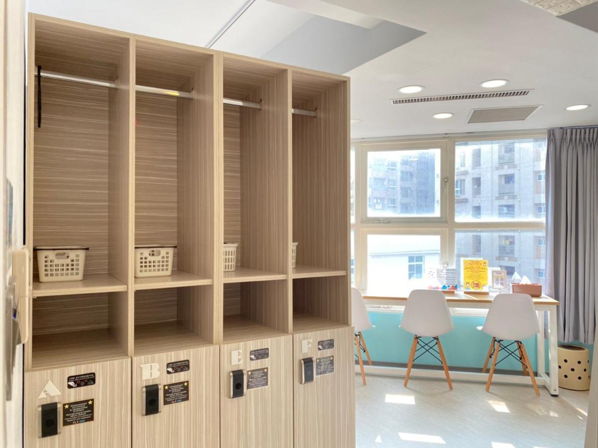 Flyinn Hostel Kaohsiung Dış mekan fotoğraf