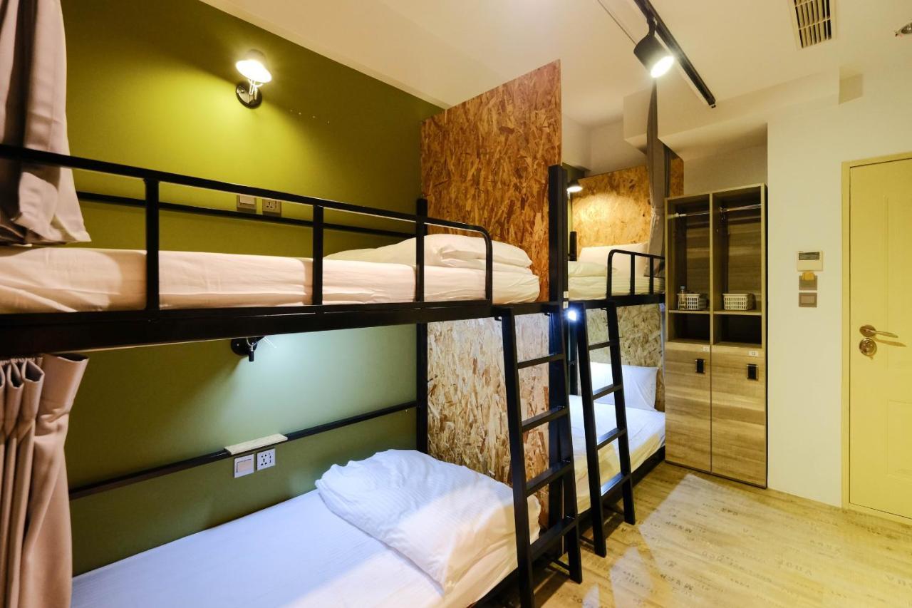 Flyinn Hostel Kaohsiung Dış mekan fotoğraf