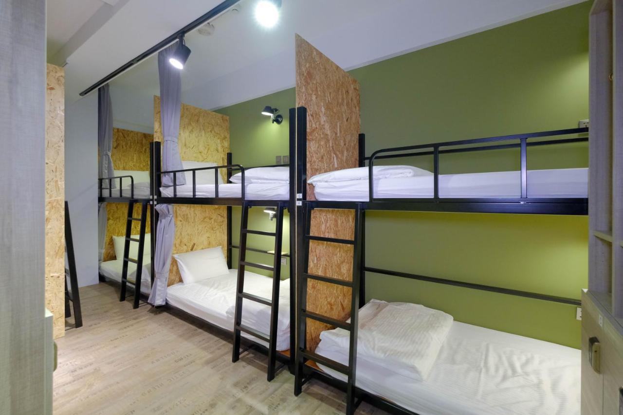 Flyinn Hostel Kaohsiung Dış mekan fotoğraf